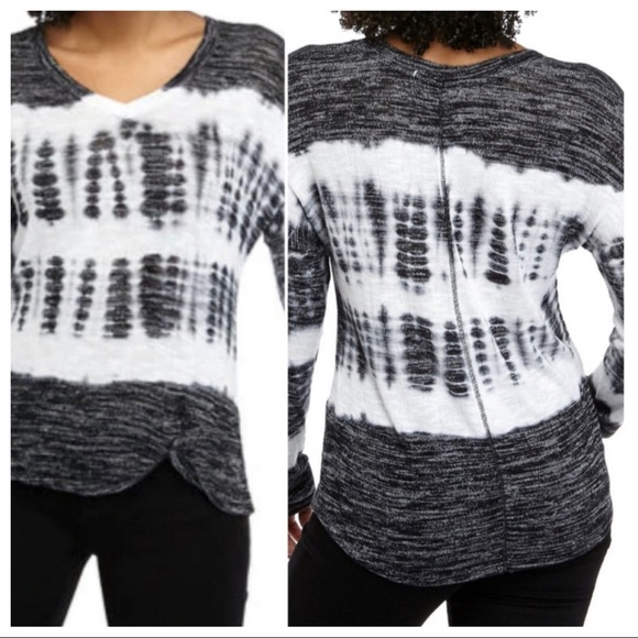 Chance or Fate Black and White V-Neck Sweater - Picture 2 of 2